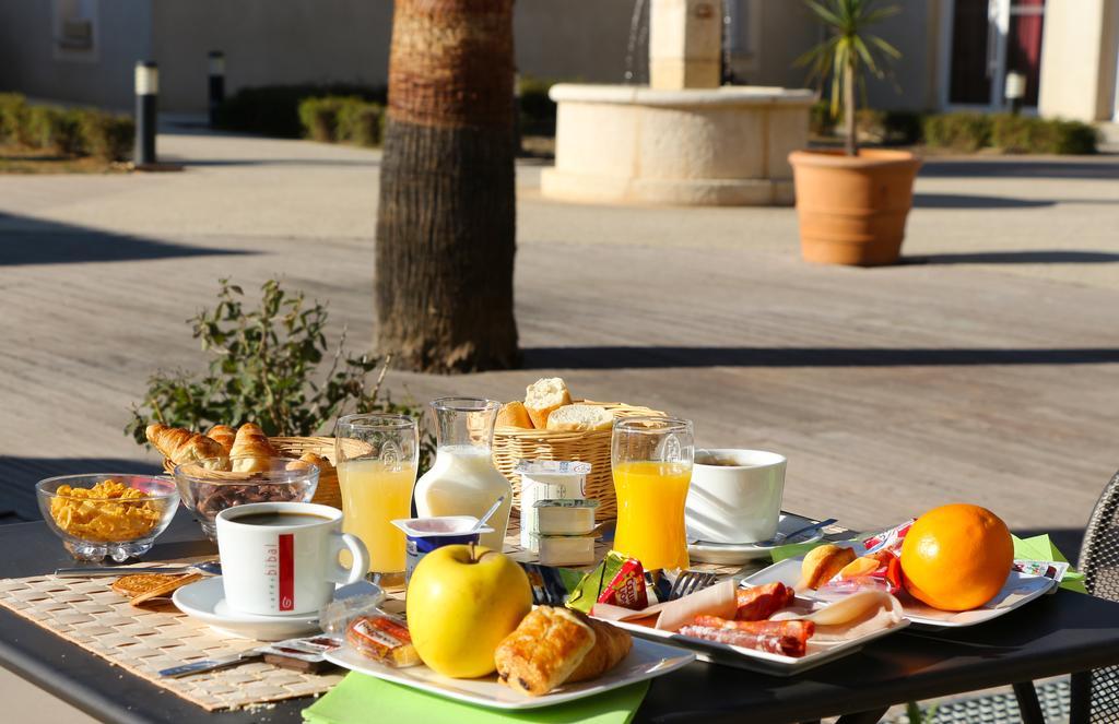 Hotel Restaurant Les Jasses De Camargue Gallargues-le-Montueux Pokoj fotografie